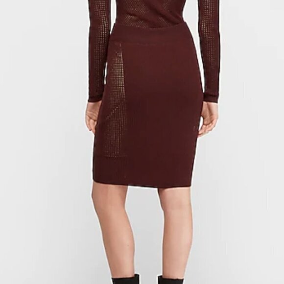 NEW Express High Waisted Knee Length Burgundy Skirt Size Small - Picture 2 of 8